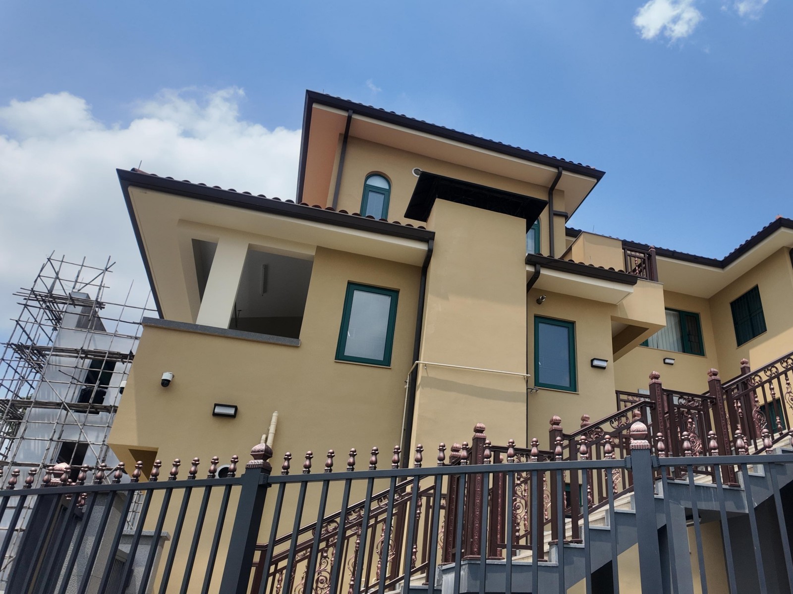 STEEL IN CONSTRUCTION