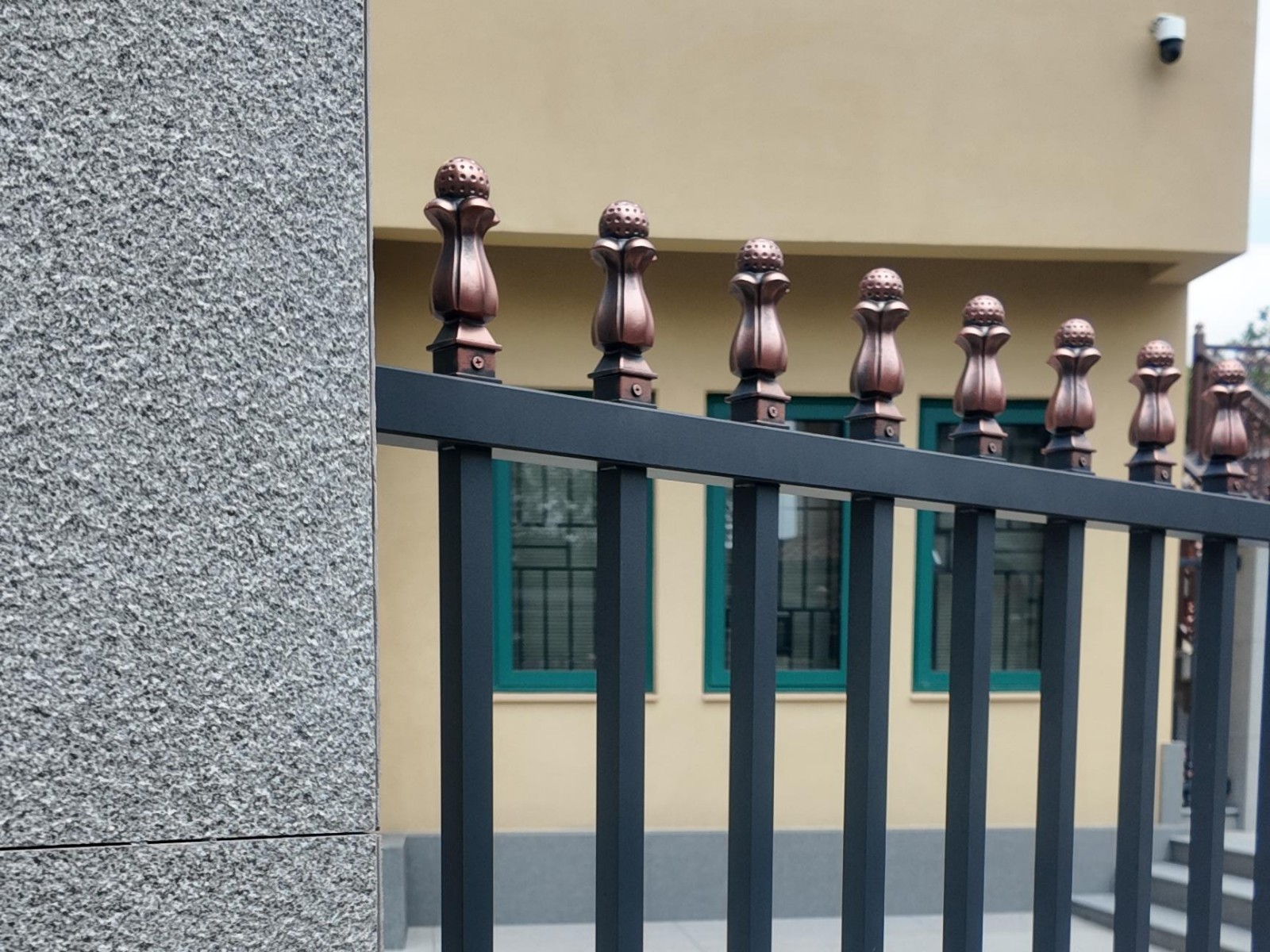 STEEL IN CONSTRUCTION