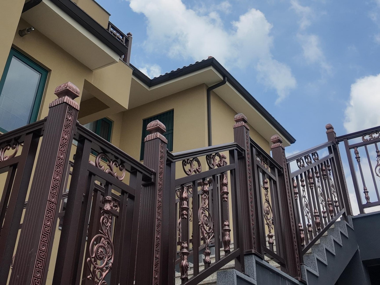 STEEL IN CONSTRUCTION